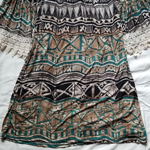 Lace Fringed Dress - Picture 4 of 5